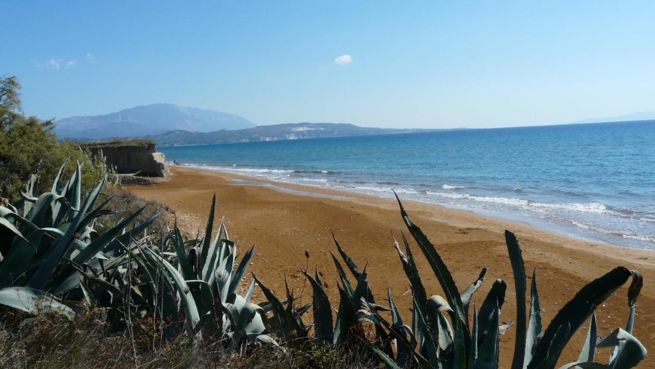 Villa Emmanouela Xi Beach Esterno foto